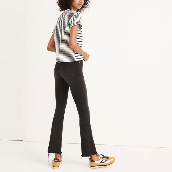 Madewell Cali Demi- Boot Jeans in Washed Black. Chewed hem edition. Size 24S. - Picture 6 of 16